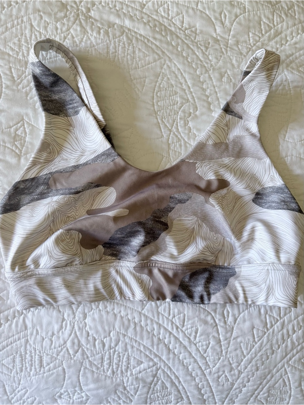 JoyLab Neutral Camo Scoop Sports Bra